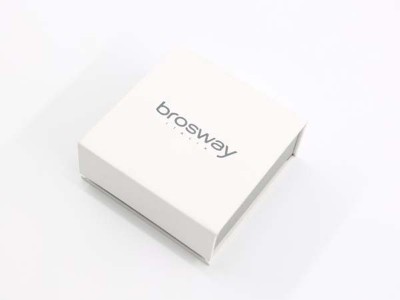 為什么首飾盒要做成翻蓋盒？濟(jì)南包裝盒廠家這樣說……