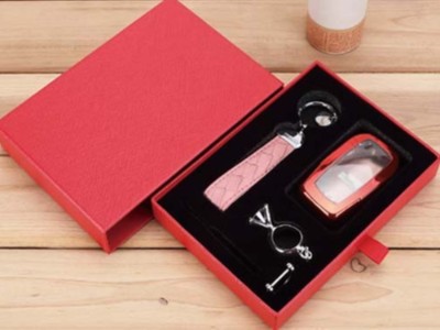 濟(jì)南禮品盒廠(chǎng)家是這樣挑選包裝盒內(nèi)襯的